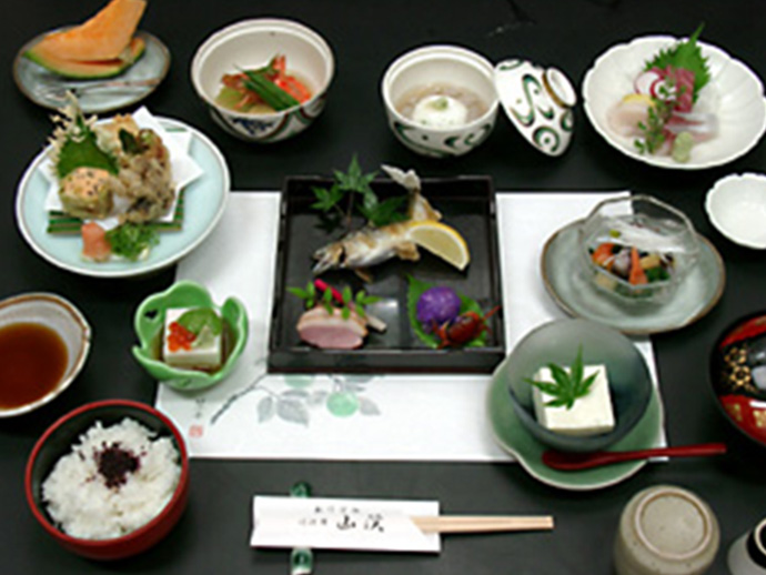 お食事